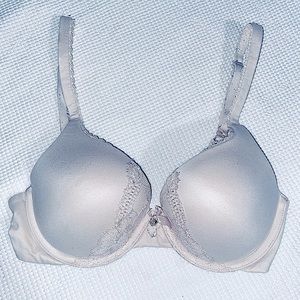 Body by Victoria’s Secret bra